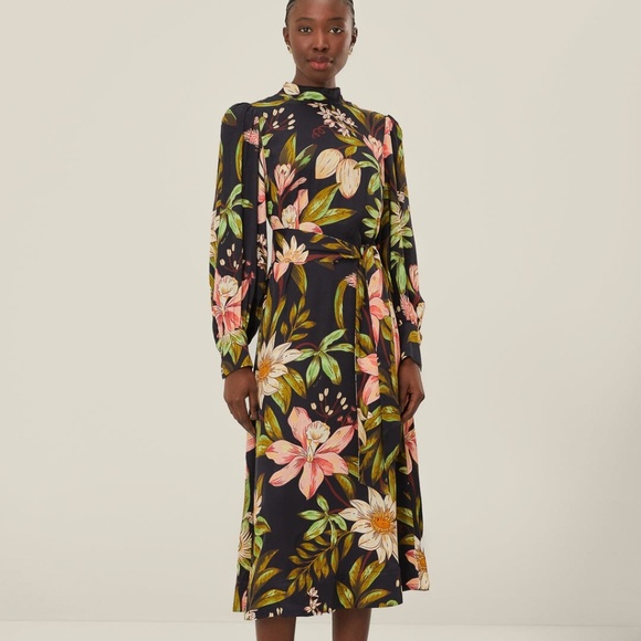 Farm Rio Dresses & Skirts - Farm Rio Black Surreal Flowers High Neck Midi Dress sz XXS NWT $260